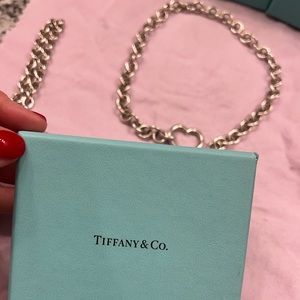 Tiffany & Co. Heart Clasp Round Link 16 in Choker Necklace Silver 925 W/Pouch